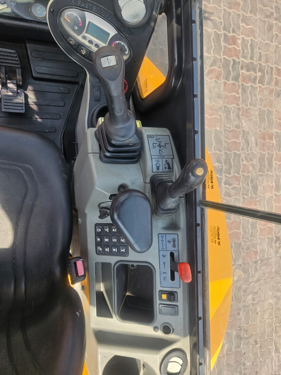 c9aa60fc-34d7-4ec7-8663-94fb2d875c93