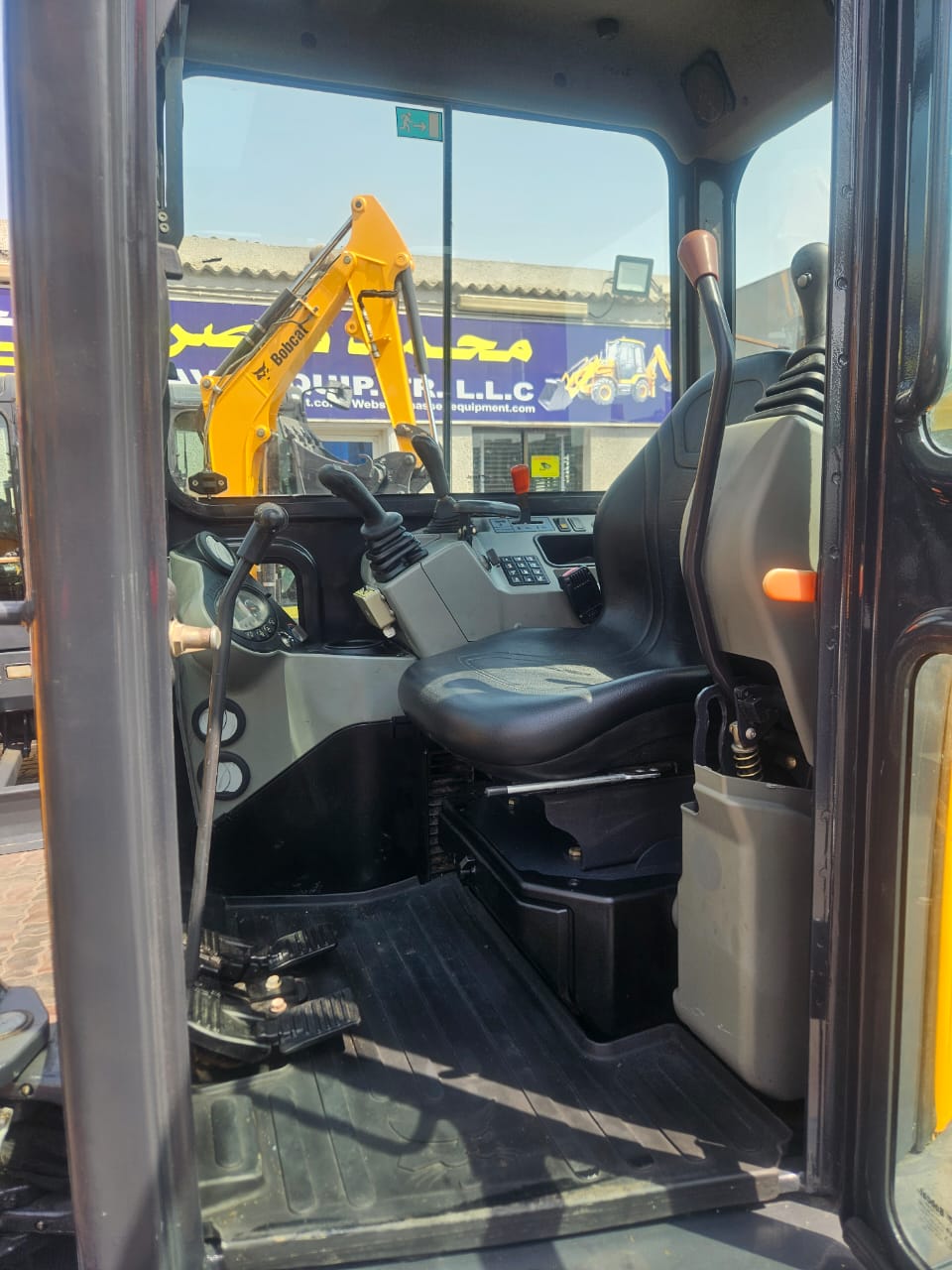 f2422d3a-289c-4913-b414-8d825cf35285