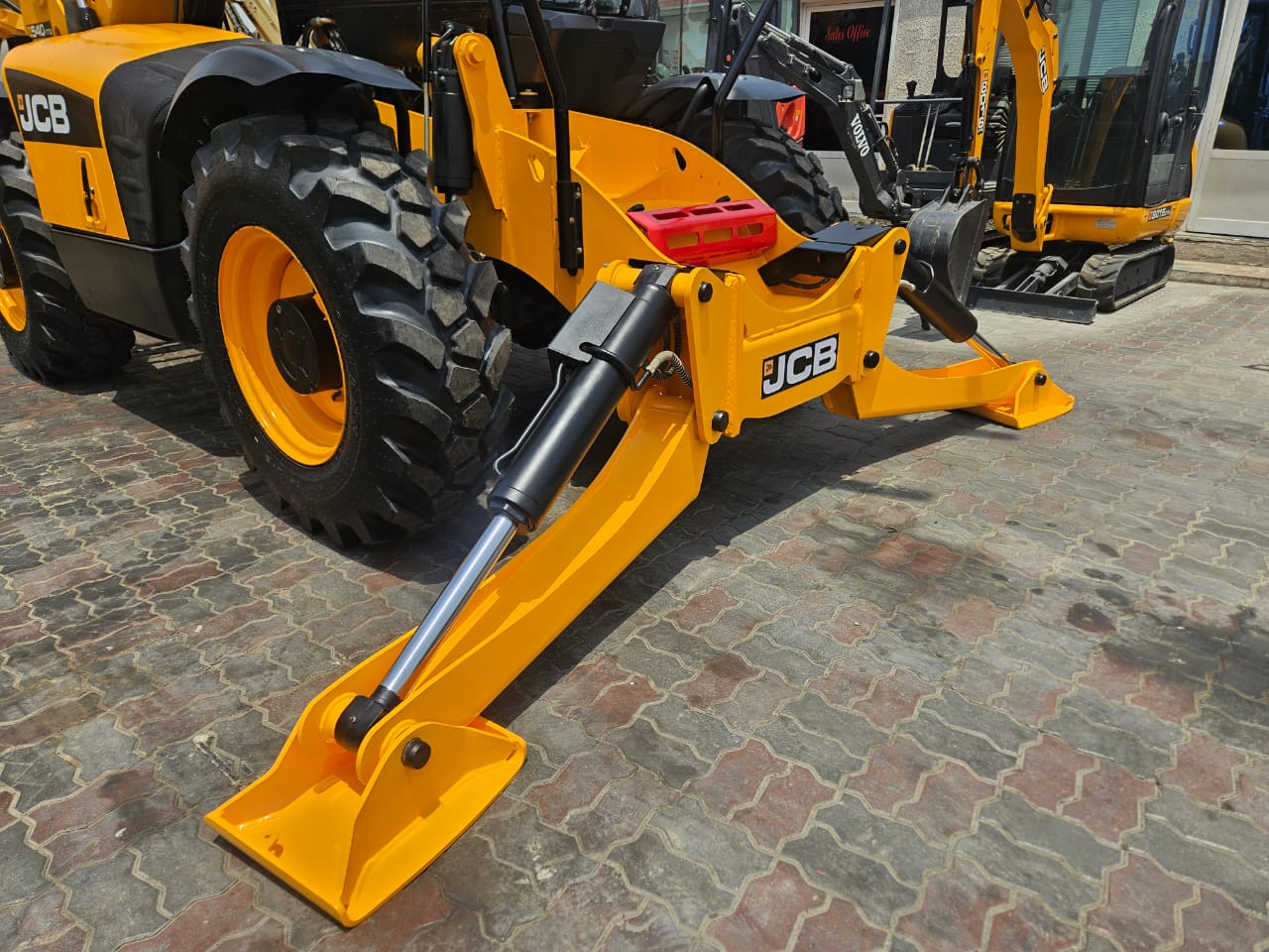 b40a4f4e-68a4-43e4-b80d-591114a2cf77