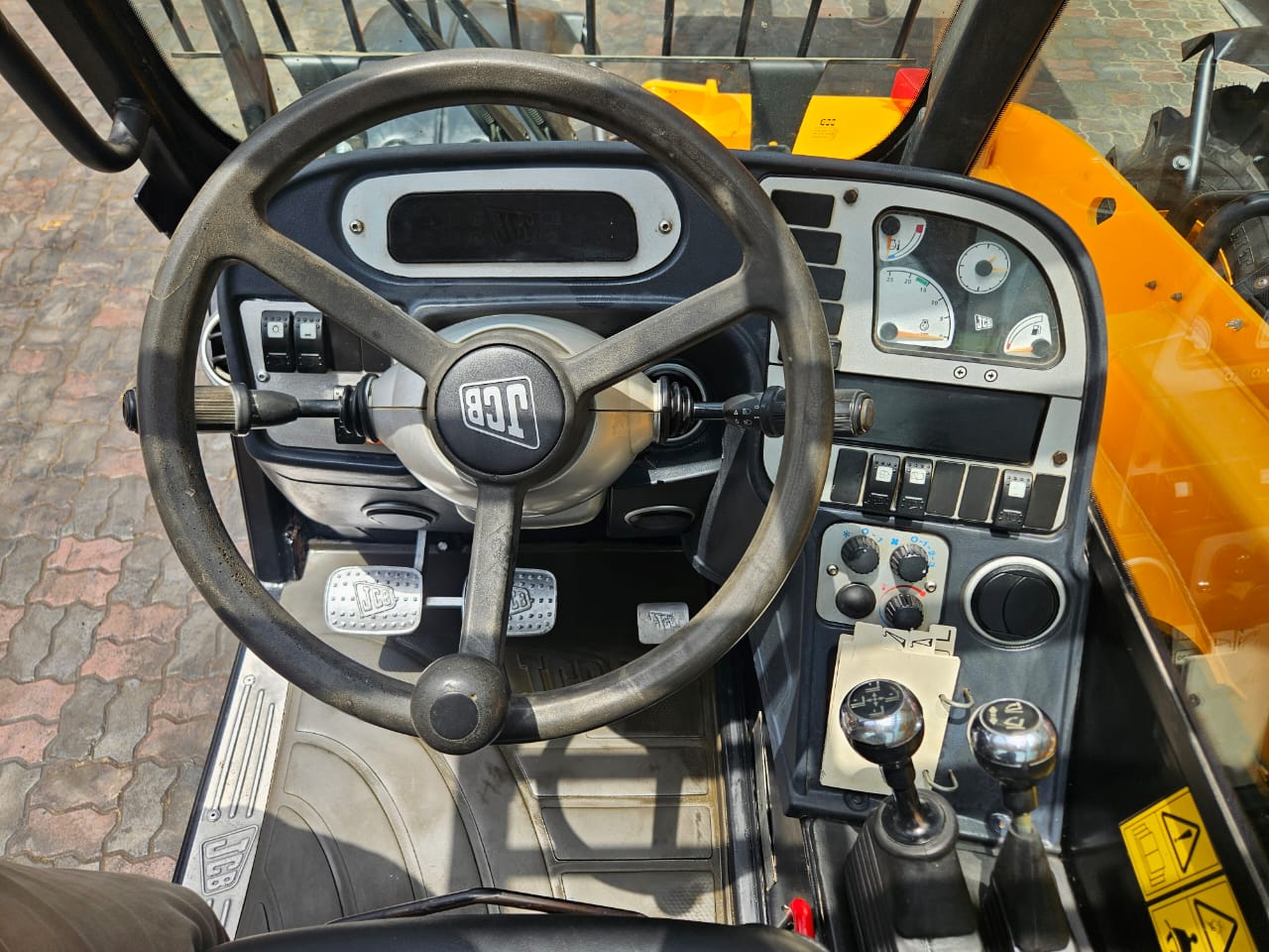 e40fbaed-707c-42a0-aa24-0b43bdf6f7c1