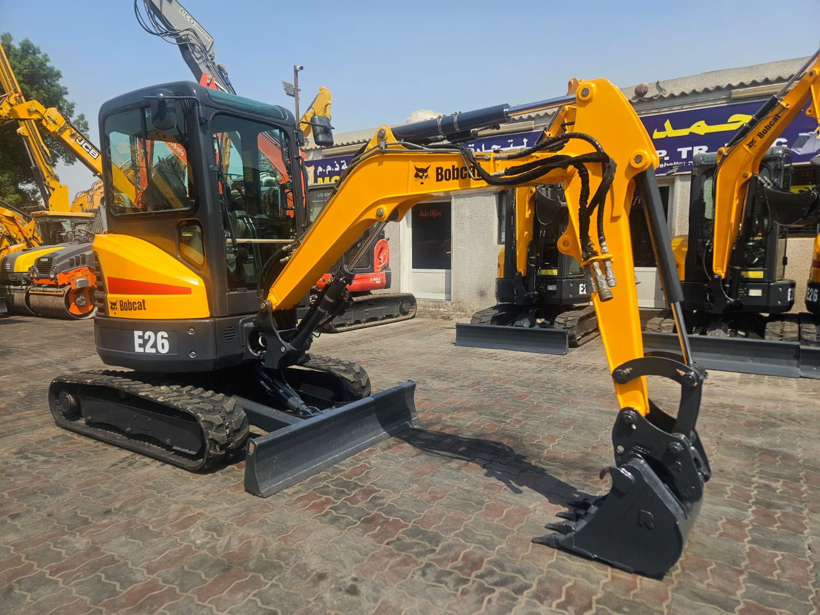 2014BOBCAT E-26 MINI EXCAVATOR (058)