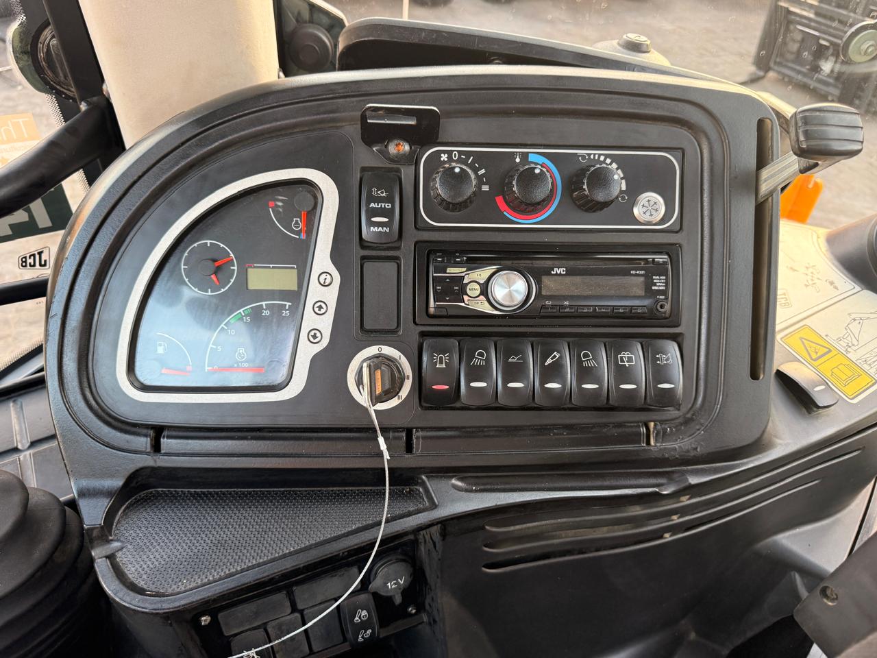 WhatsApp Image 2026-04-18 at 18.41.14